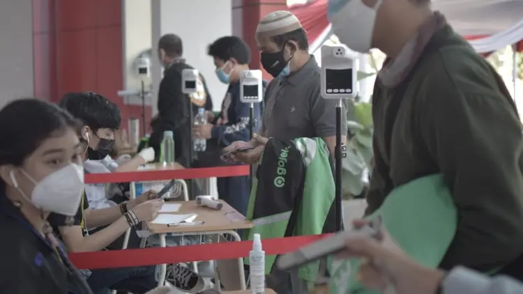 Semakin Aman, Gojek Kembali Sertakan Ribuan Mitranya di Bandung Untuk Divaksinasi