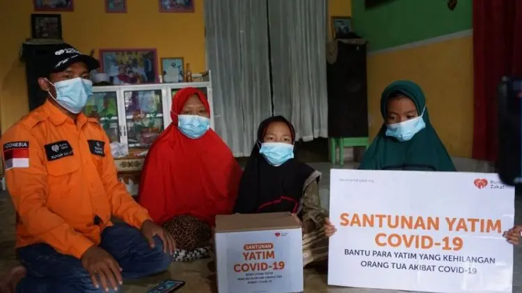 Kehilangan Ayah Lantaran Covid-19, RZ Salurkan Beasiswa 44.092 Anak Yatim