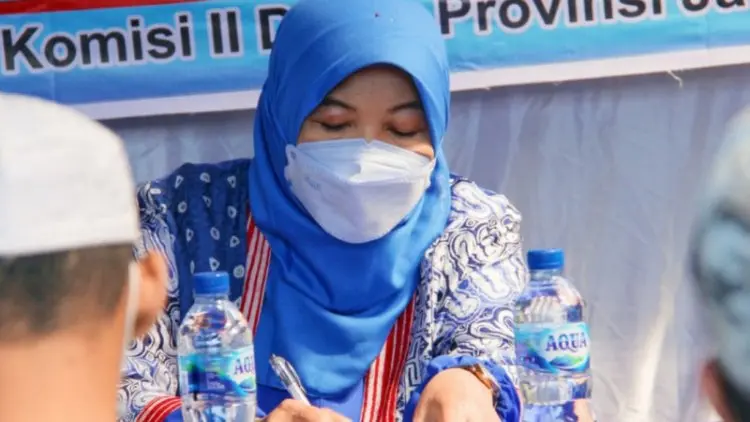 Perajin Lentera Cantik di Cianjur Perlu Modal