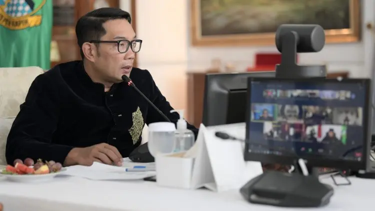  Ridwan Kamil Usul Resto dan Kafe Outdoor Layani Makan di Tempat