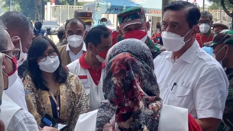LBP Minta Akhir September, 75 Persen Sasaran Sudah Divaksinasi Covid-19