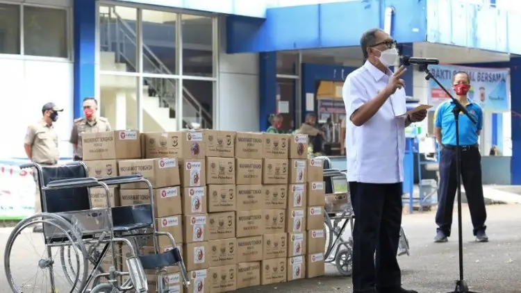 Masyarakat Tionghoa Peduli Berikan Bantuan 2.000 Paket Sembako