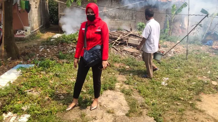 BMI dan Ketua Fraksi PDI Perjuangan Fogging Wilayah Tanah Sareal