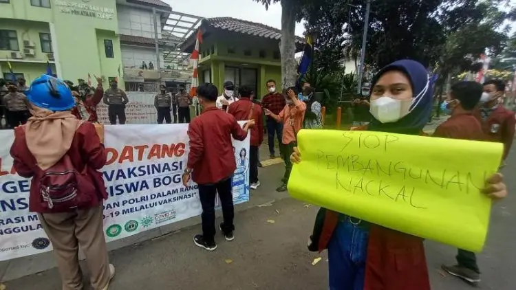 Mahasiswa Desak Kepala Dinas PUPR Bibin Dicopot, Dewan Menyetujui