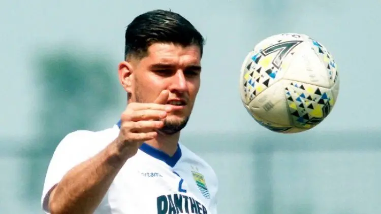 Nick Kuipers Sebut Persib Memiliki Skuat Bagus Hadapi Liga 1 2021-2022