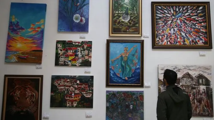 Foto: Pameran dan Lelang Lukisan untuk Korban Covid-19
