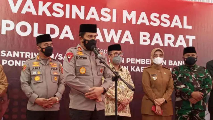 Kapolda Jabar: Serang Balik Covid-19 dengan Vaksinasi