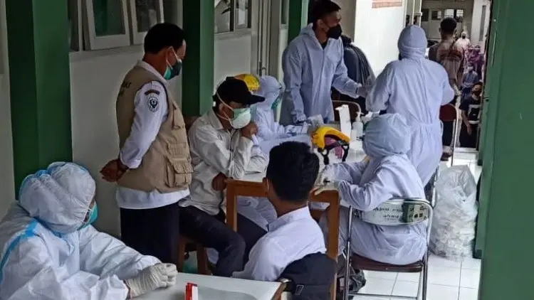 73 Santri di Garut Positif Covid-19 Jelang PTM