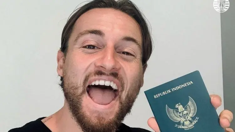 Robert Alberts Puji Rashid dan Marc Klok