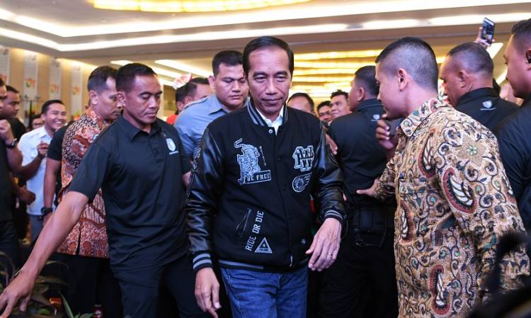 Rocky Gerung: Jokowi Layak Jadi Kepala ...Keluarga