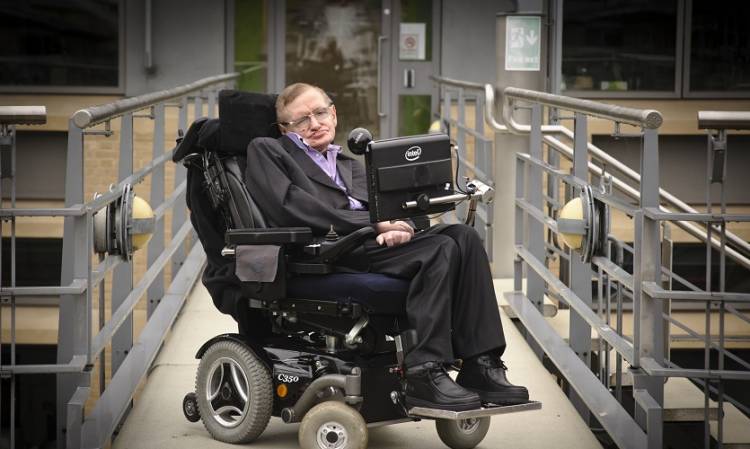 Tesis Stephen Hawking dan Kursi Rodanya Terjual Rp14.6 Miliar