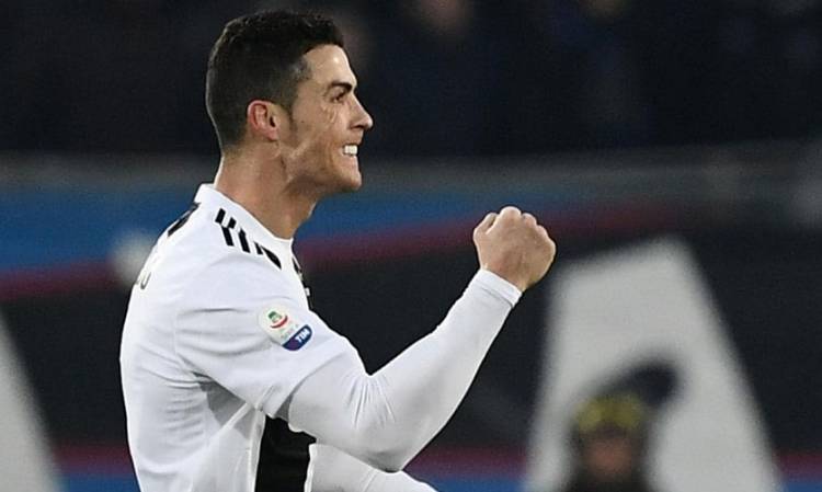 Trofi Pertama di Juve, Ronaldo: Ini Permulaan!