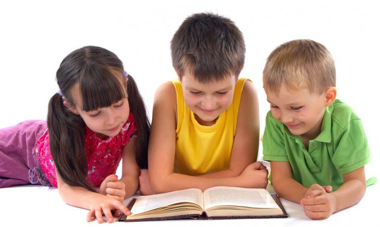 Membaca, Cara Stimulus Anak Jadi Cerdas
