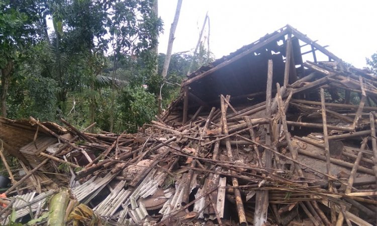 Puting Beliung Terjang Cipongkor KBB, Puluhan Rumah Rusak