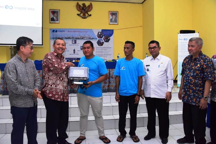 Nelayan Sukabumi Dikenalkan Alat Penangkap Ikan Modern