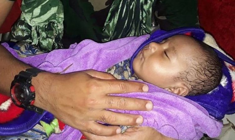 Terperangkap Reruntuhan, Bayi 5 Bulan Selamat dari Banjir Sentani