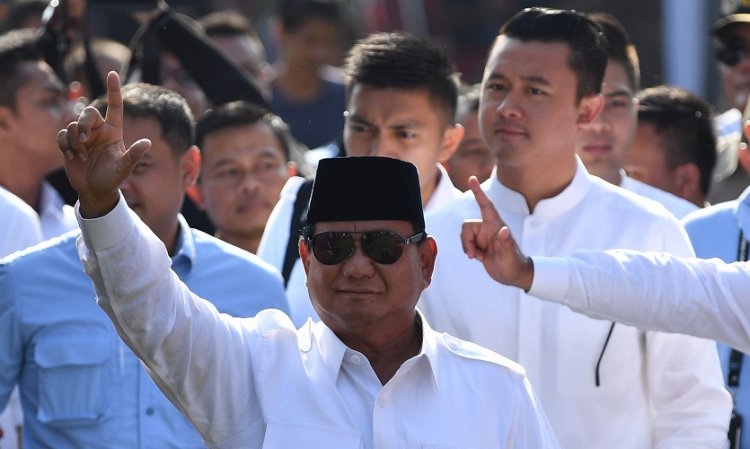 Prabowo Klaim Menang, Tolak Hasil Quick Count