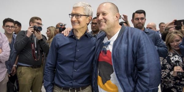 CEO Apple Bantah Tak Akur dengan Jony Ive