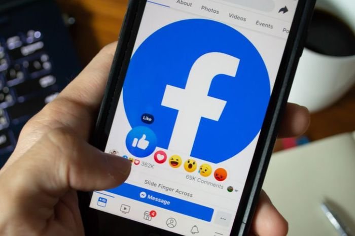 Facebook Akan Minta Izin Privasi Pengguna iPhone