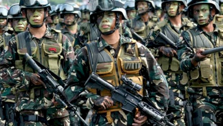 Tentara Filipina Selamatkan Dua Pelaut Indonesia