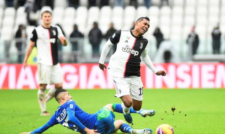Lagi, Bek Juventus Alex Sandro Positif Terinfeksi Covid-19