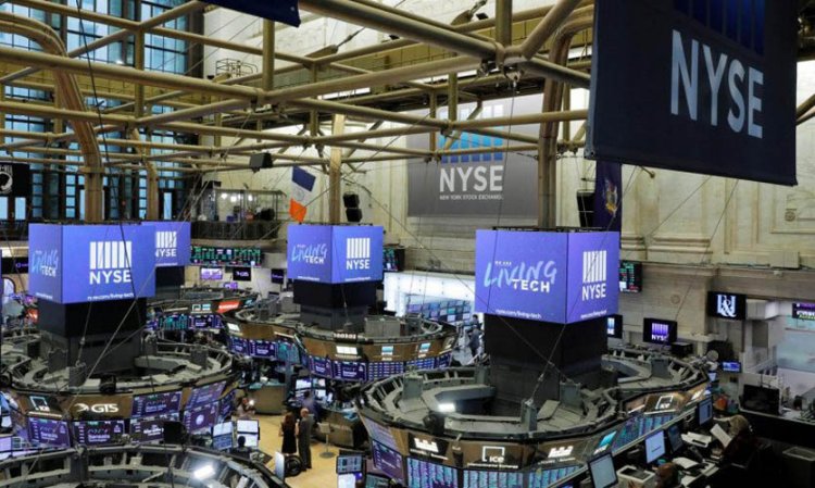 Wall Street Dibuka Sedikit Lebih Tinggi Saat Masuk Tahun 2021