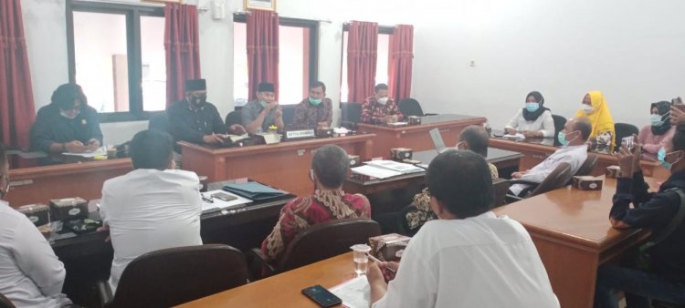 Komisi I DPRD Kab Cirebon Minta Pembuatan E-KTP Maksimal Tiga Hari 