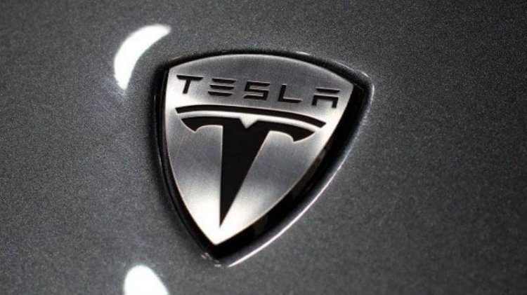 Tesla Akan Recall 158 Ribu Model S dan Model X