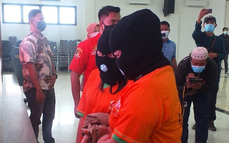 Neekat 'Jual' Wanita, Mucikari dan Pengelola Vila di Megamendung Ditangkap