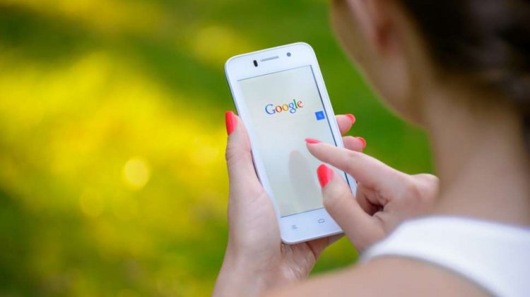 Google Desain Ulang Hasil Pencarian di Seluler