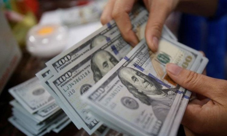Dolar Menguat Terkerek Permintaan Mata Uang "Safe-Haven", Yen Jatuh