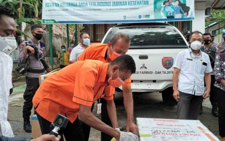 Kantor Pos Maluku dan Kupang Distribusikan 42.720 Dosis Vaksin ke Maluku dan NTT 