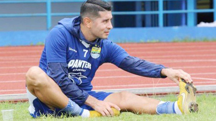 Esteban Vizcarra: Ada Liga atau Tidak, Pemain Bola atau Tidak, Saya Tetap Berlatih