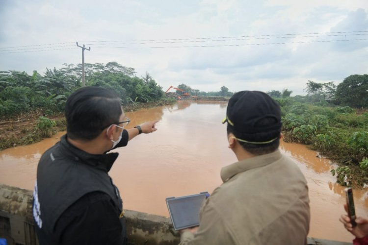 Gubernur Jabar Tinjau Lokasi Banjir di Subang dan Karawang