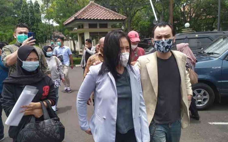 Jadi Saksi Sidang KDRT, Marshanda Tiba di PN Bandung