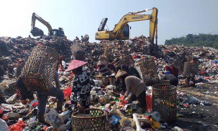 Pemprov Jabar Targetkan Pemilahan Sampah Mencapai 90 Persen pada 2028