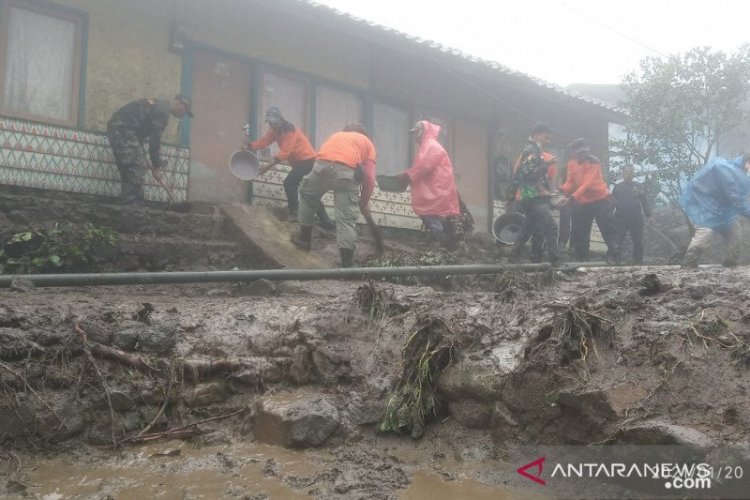 Warga Lebak Diminta Waspada Banjir Memasuki Pancaroba