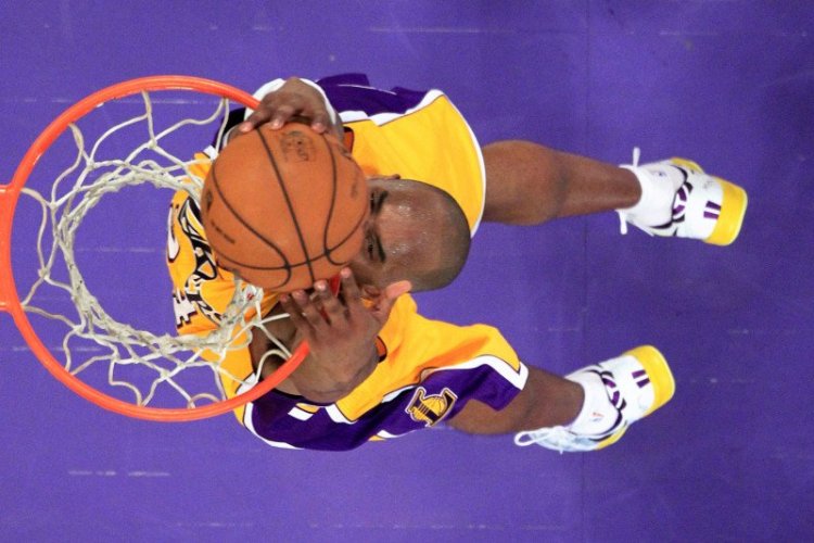 Wow! Kartu Basket Langka Kobe Bryant Terjual Rp25 Miliar