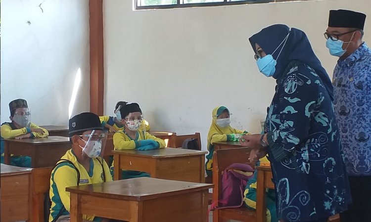 PTM Hindarkan Pelajar Bogor dari Generasi Tiktok