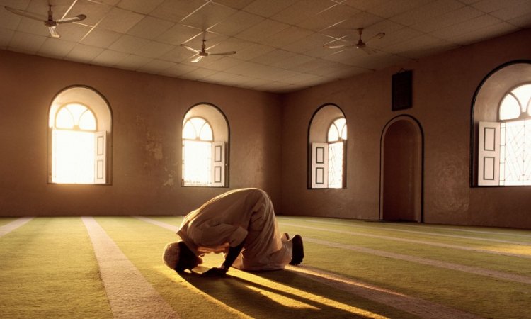 Apakah Kita Rajin Ibadah Hanya di Ramadan?