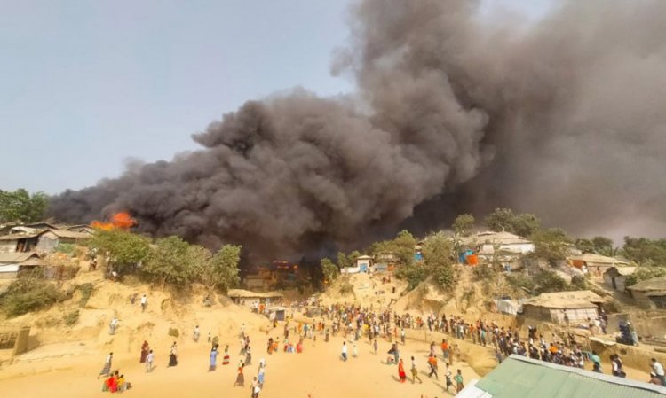 Bangladesh Selidiki Kebakaran Kamp Rohingya yang Jatuhkan Korban Jiwa