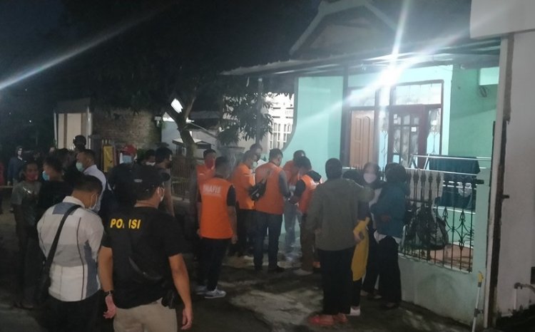 Densus 88 Tangkap Dua Orang Terduga Teroris di Komplek Sanggar Indah Banjaran