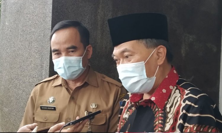 Warga Kota Bandung Diperbolehkan Salat Tarawih di Masjid
