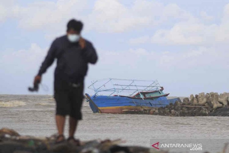 Horee, Nelayan Kecil di Indramayu Dapat Asuransi Jiwa dari Pemkab