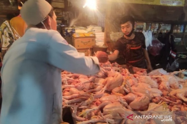 Di Cianjur, Harga Daging Ayam dan Sapi Kembali Merangkak Naik