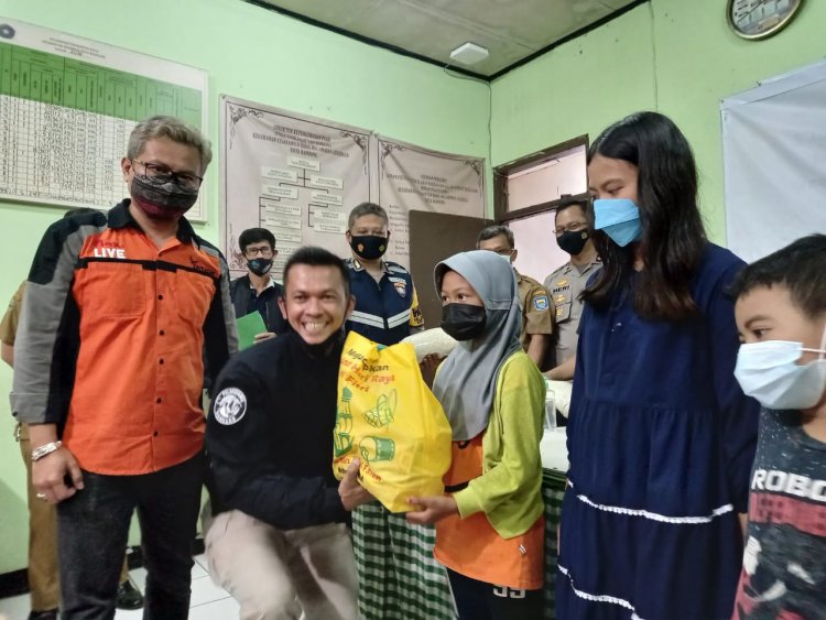 Tim Prabu Polrestabes Bandung dan Zamedia Kolaborasi Dalam Aksi Sosial