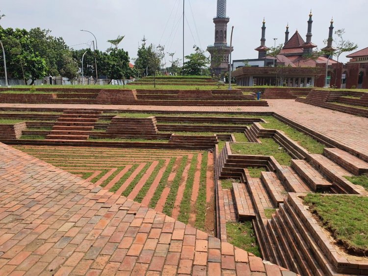 Alun-alun Kota Cirebon, dari Pasangan Arsitek untuk Kemajuan Jabar