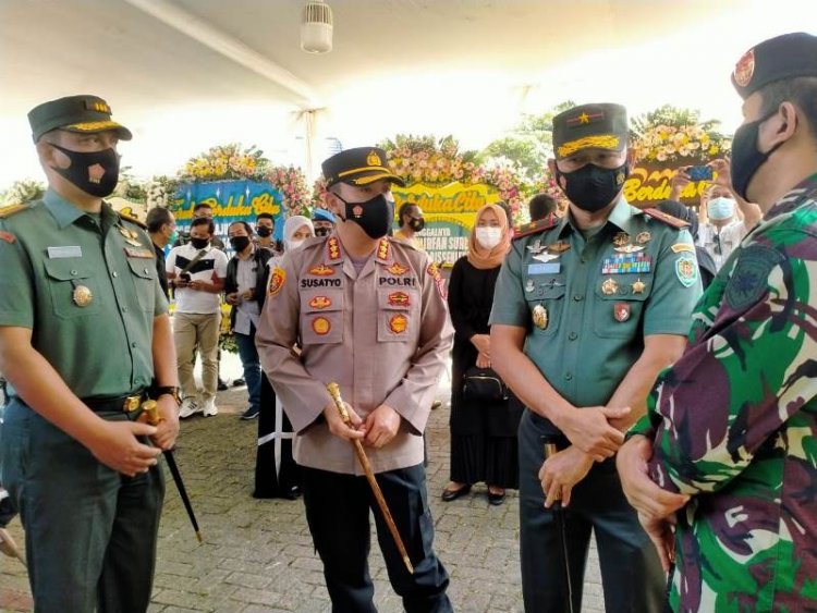 Jajaran TNI/Polri Kota Bogor Sambangi Rumah Duka Letkol Laut Irfan Suri