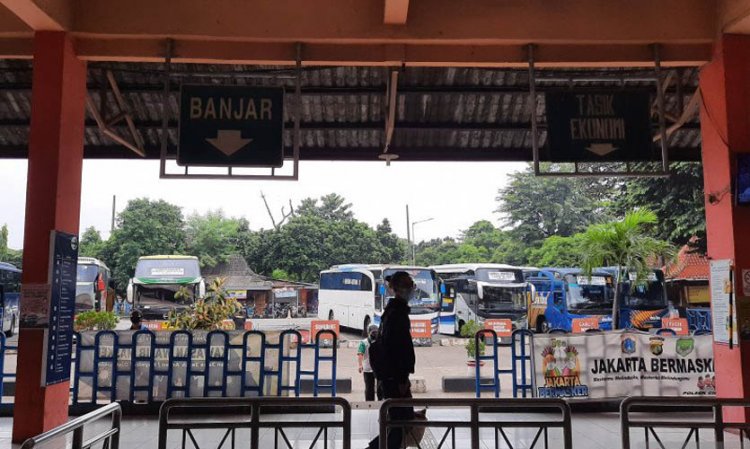 Terminal Kampung Rambutan Belum Gunakan Bus Pariwisata untuk Pemudik