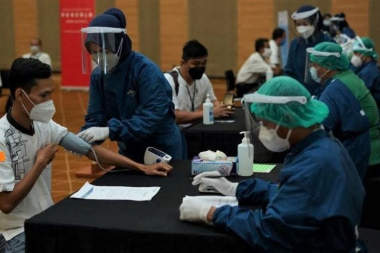 Kimia Varma Jalankan vaksinasi Gotong Royong untuk Pekerja Grup Astra
